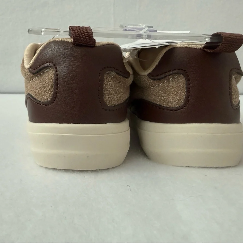 Carters chic khaki
